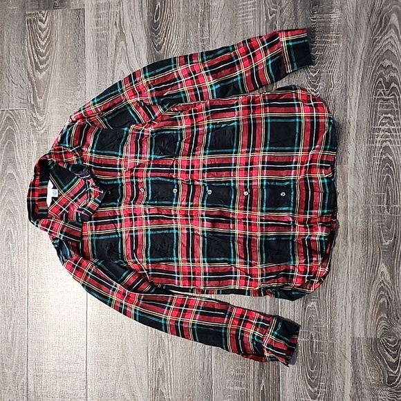 Old Navy Tops - 🦜 Old Navy the classic Shirt 🦜